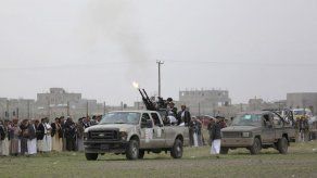 Grupos: Cierre de aeropuerto de Yemen