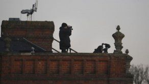 LORNE COOK y JILL LAWLESS