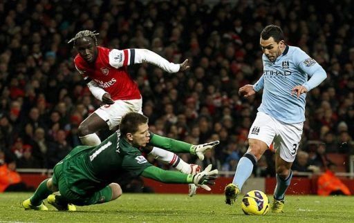 Tevez no podrá manejar en Inglaterra