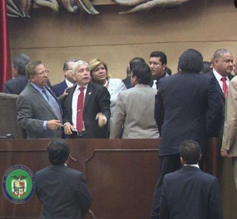 Sociedad Civil pide a políticos dejar de lado sus intereses