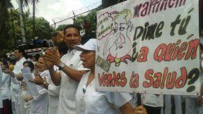 Más de un mes de paro médico