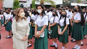 El ingreso de estudiantes del sector particular a los colegios públicos les ha generado la necesidad de hacer más nombramientos y comprar más mobiliario.