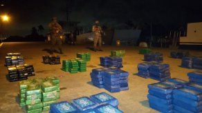 En total se decomisaron 525 paquetes de presunta droga. En total se decomisaron 525 paquetes de presunta droga.
