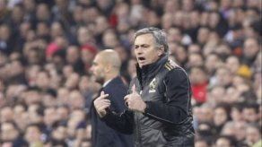 Mourinho pide que le critiquen a él y no a sus jugadores