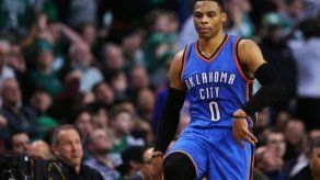 Westbrook y LeBron siguen estelares en la NBA