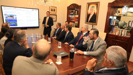 Proyecto de Royal Caribbean permitiría reparar cruceros en Panamá Proyecto de Royal Caribbean permitiría reparar cruceros en Panamá