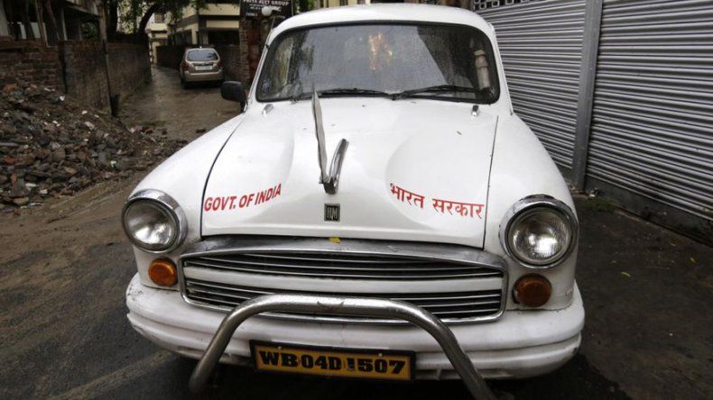 Cierra fábrica de autos clásicos de la India