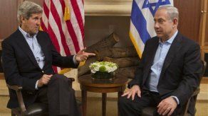 Kerry se reúne con líder palestino
