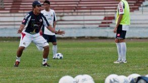 Costa Rica envuelta en dudas para debut eliminatorio