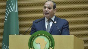 Inicia la cumbre de la UA con la toma de presidencia del egipcio Al Sisi