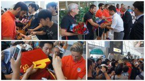 El Atlético es recibido por decenas de aficionados en Japón