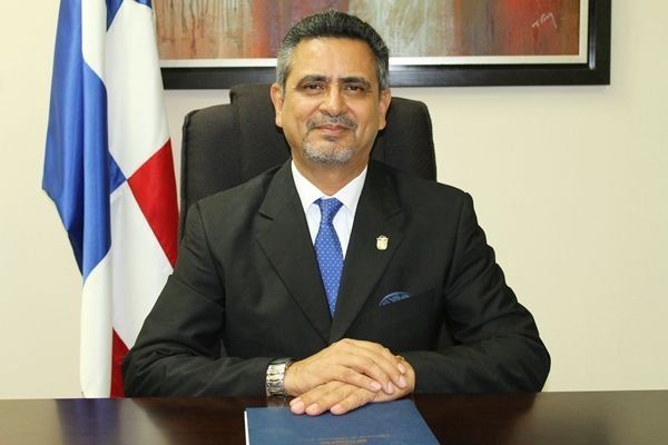 Designan a Cosme Moreno como viceministro encargado del Mides