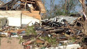 Tormentas y tornados azotan el sureste de EU