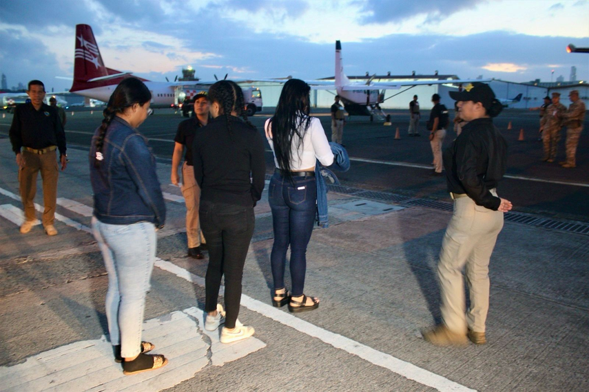 Panamá deporta a 25 ciudadanos colombianos