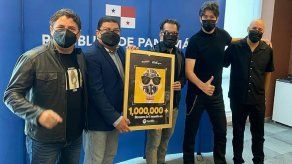 Los Rabanes reciben placa por streamings por álbum A Todo Volumen: Pandemia Records.