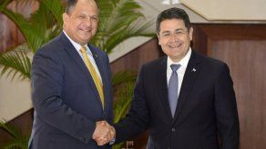 Solís y Hernández preparan el regreso de Costa Rica a mesa política del Sica