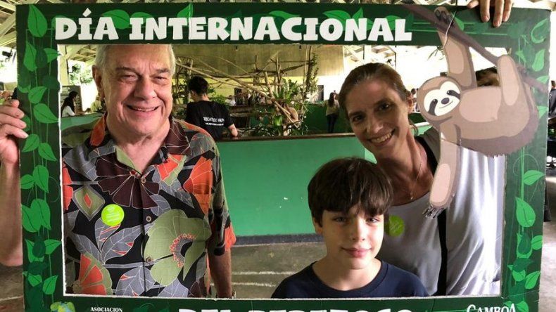 El subsecretario interino, Michael Kozak, celebra el Día Internacional del perezoso en Gamboa