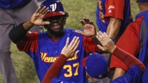 Puerto Rico derrota a Venezuela y sigue invicto en Clásico Mundial de Béisbol