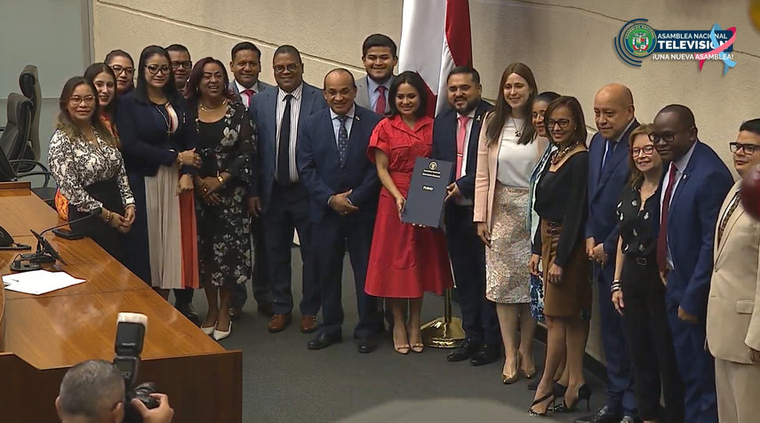 Asamblea Nacional aprueba ley que regula tratamientos estéticos