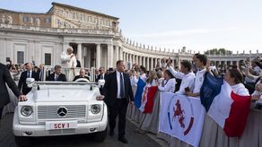 Los fieles presentes expresaron su alegría al ver el regreso de esta tradición.&nbsp;