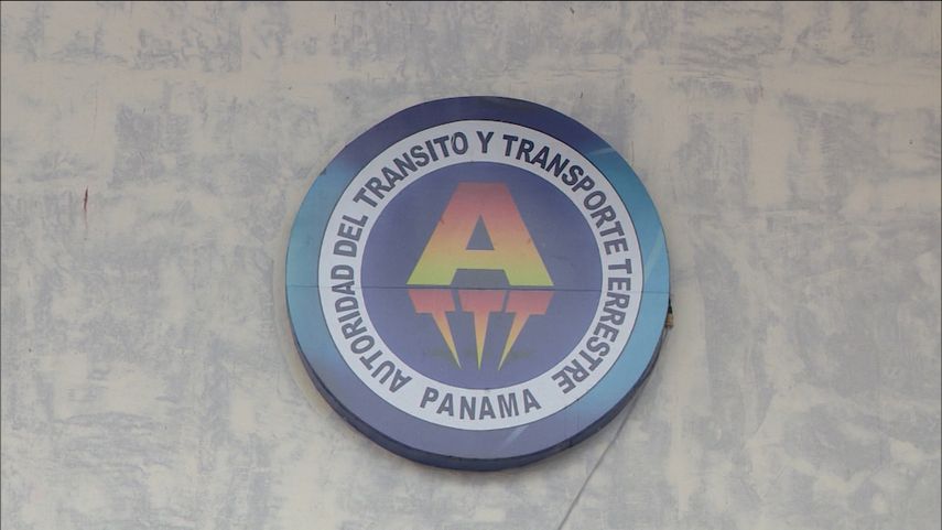 ATTT inspeccionará los autobuses que transportan a migrantes.