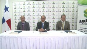 Firman acuerdo de mejoras salariales para profesionales de la salud