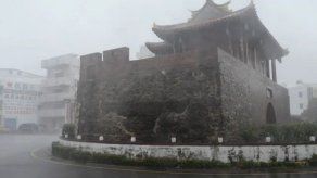 Supertifón azota Filipinas y Taiwán y avanza hacia Hong Kong