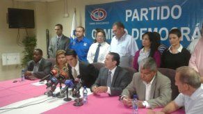 Cúpula del CD: Navarro debe firmar es un pacto hipócrita