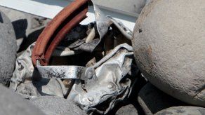 Nueva pieza hallada en isla francesa no es parte de avión