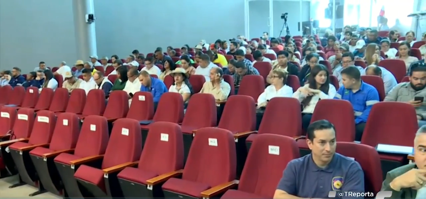 Contrato minero llega a primer debate con participación ciudadana.