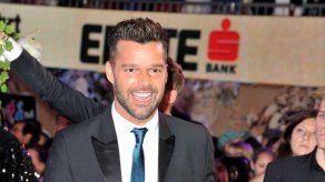 Ricky Martin alaba a Antonio Banderas por versión de Livin La Vida Loca