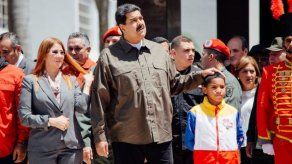 En su granja de gallinas