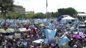 Guatemala: Aumentan llamados a que renuncie el presidente