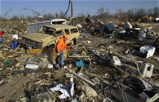 EEUU: Reina caos en zona centro del país tras tormentas nocturnas