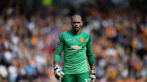 Víctor Valdés confirma su salida del Manchester United