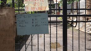 Una médica de la ciudad noroccidental de Chinandega dijo que los médicos no podían obtener pruebas de COVID-19 fuera de los hospitales del gobierno, e incluso éstos son estrictamente limitados.