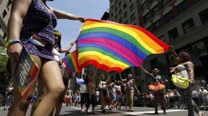 El arco iris inunda un año más la Quinta avenida de Nueva York