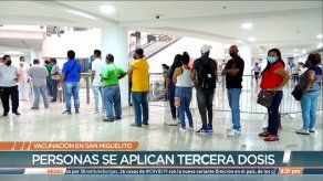 Largas filas se apreciaron en los puntos de vacunación en San Miguelito