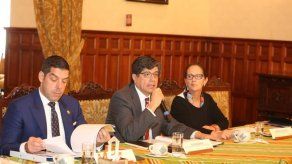 Ecuador adelanta para la próxima semana reunión técnica por caso venezolanos