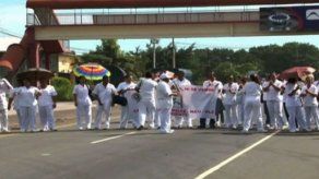 Funcionarios administrativos y de la salud recibirán aumento salarial