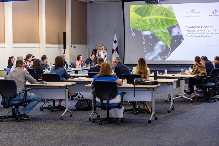 Reunión de la Comisión Interinstitucional de la Cuenca Hidrográfica del Canal de Panamá.