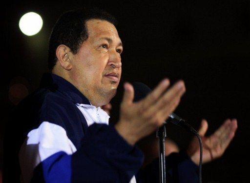 Chávez rompe el silencio y dice que mejora progresivamente