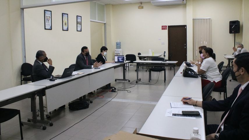 Mesa de trabajo que elabora propuesta de metología de evaluación para los aspirantes a magistrados.