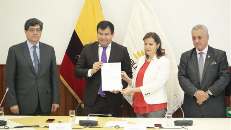 Gobierno ecuatoriano restringirá política de puertas abiertas a la migración