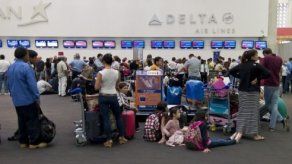 Volcán mexicano mantiene actividad moderada