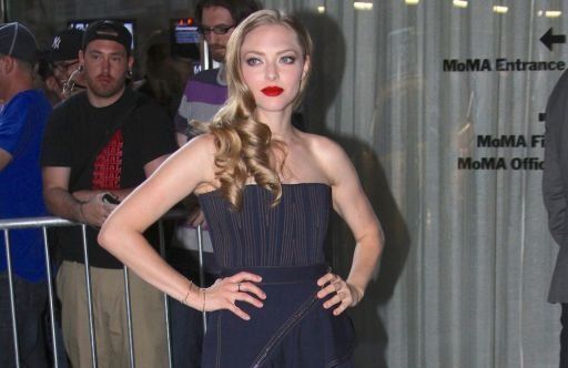 Amanda Seyfried exfolia su piel con sal de mesa
