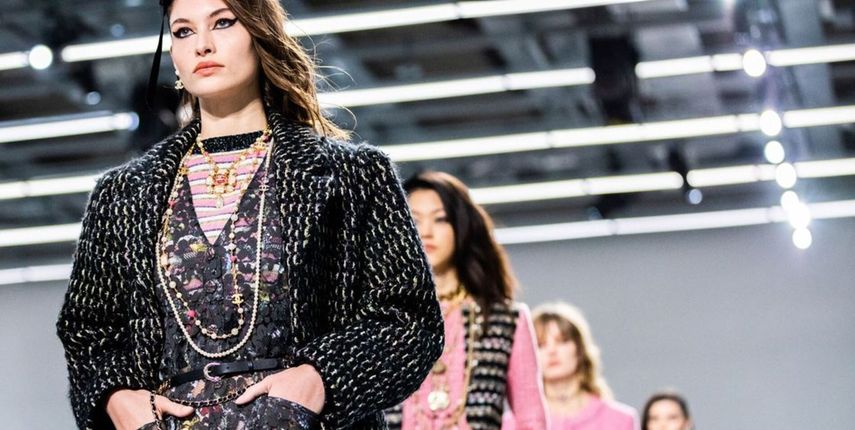 Revista de moda ELLE prohíbe las pieles de animales en todas sus ediciones