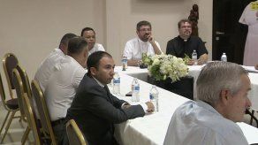 Educadores levantan paro en Colón tras instalarse diálogo con ministros