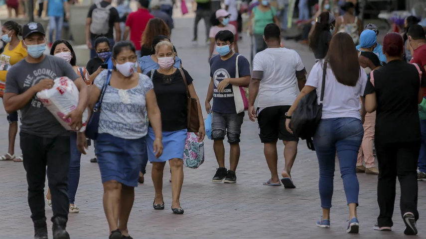 El total de habitantes en Panamá es de 4