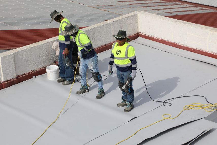 Con una inversión de 575 mil dólares, Tocumen S.A. finalizó la impermeabilización total de las losas del edificio que alberga la terminal de carga. Con una inversión de 575 mil dólares, Tocumen S.A. finalizó la impermeabilización total de las losas del edificio que alberga la terminal de carga.